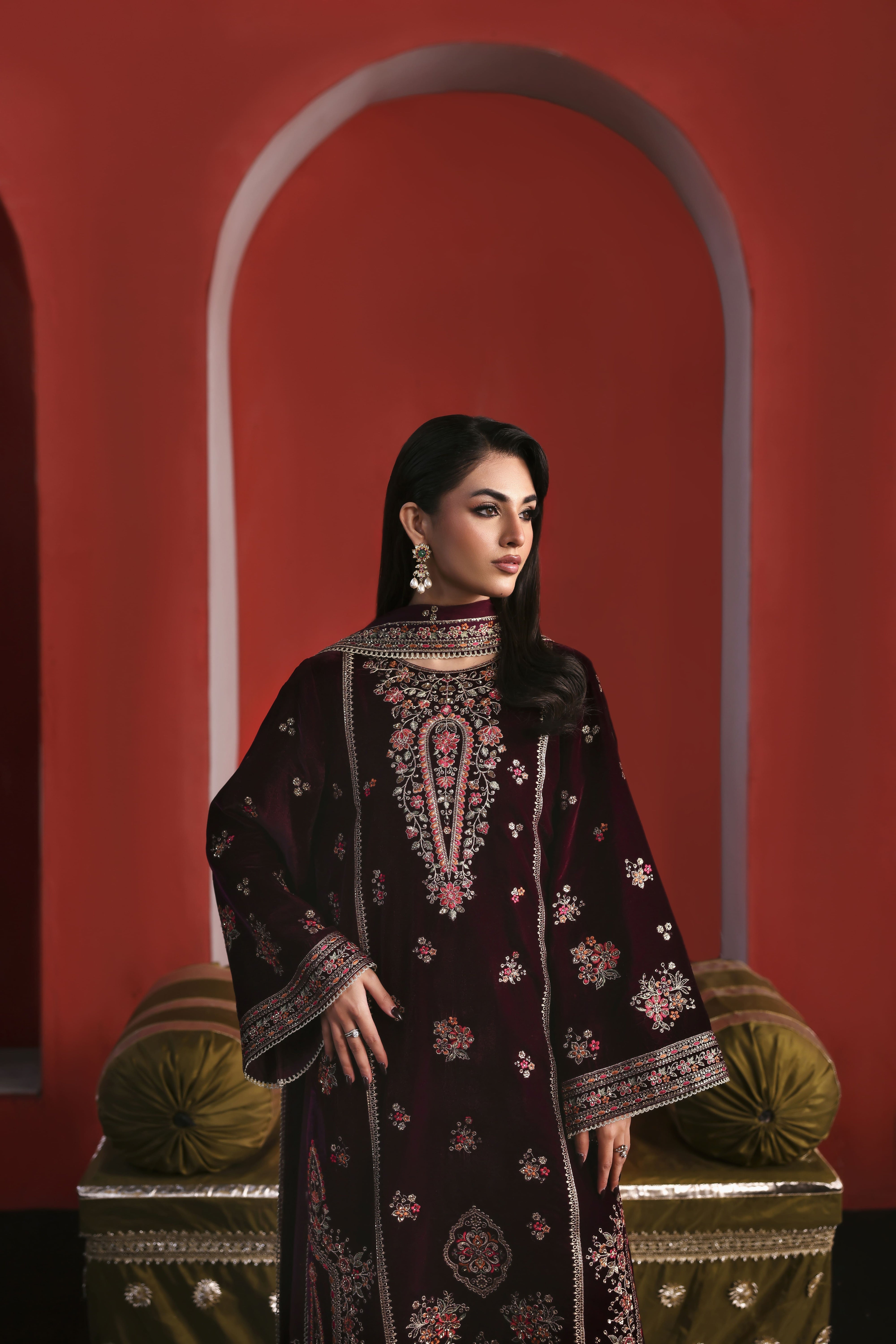UN3PC-FRW25122 - Sumbul - 3-Piece Suit
